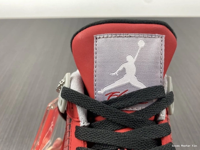 308497-603 Bravo Jordan Retro Toro 4 0808